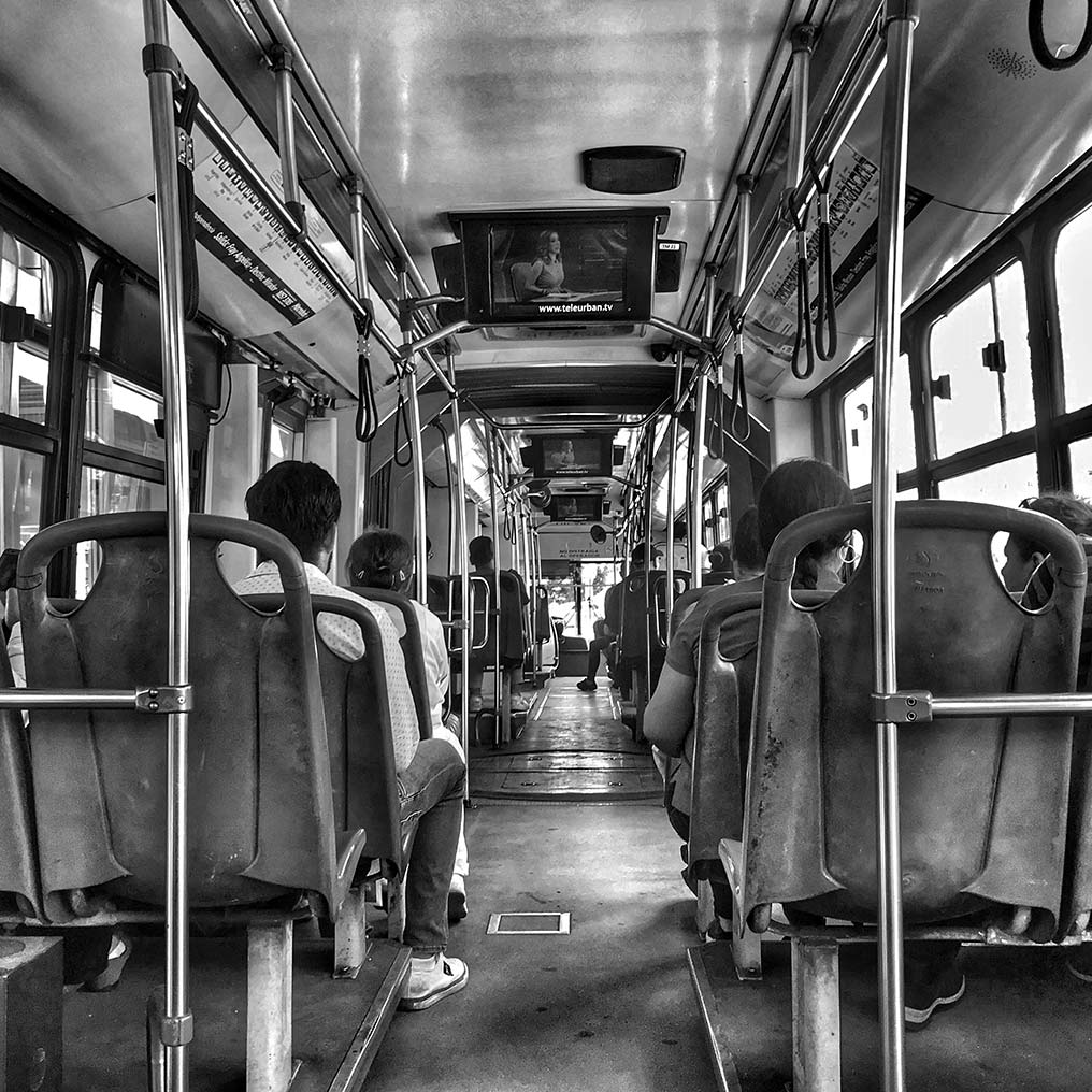Move in Bus SMA move-sma
